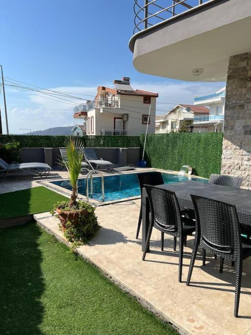 Villa Oezel Havuzlu Ruezgar *